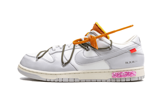 Nike® x Off-White® Dunk Low lot 22